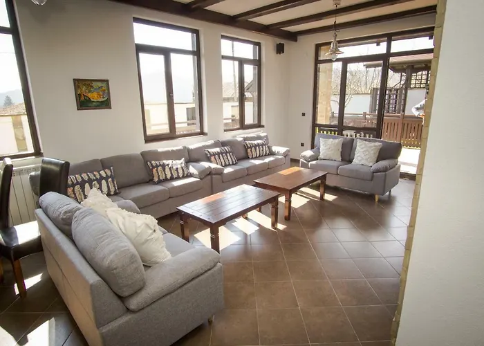 Луксозна вила Pri Shtarkela